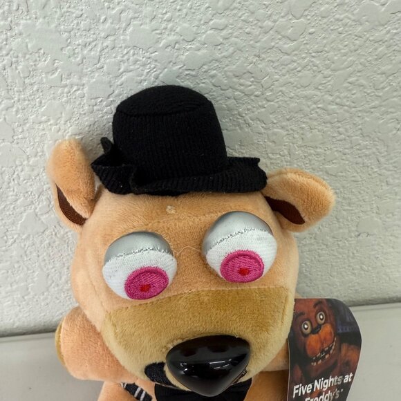 Funko Five Nights At Freddys Fazbear 2016 Scott Cawthorn Stuffed Plush Toy - Picture 2 of 6